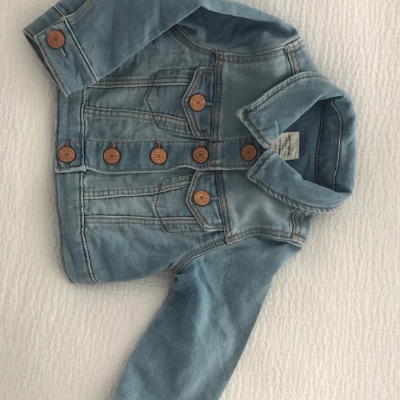 Baby gap jean jacket - Picture 1 of 3